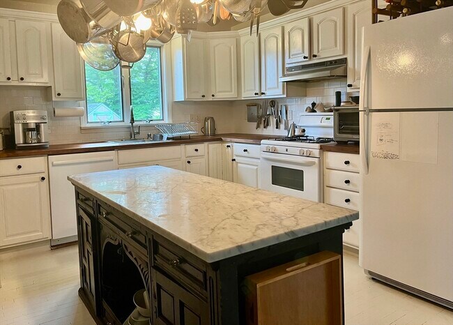 Foto del edificio - 5 High St Ct