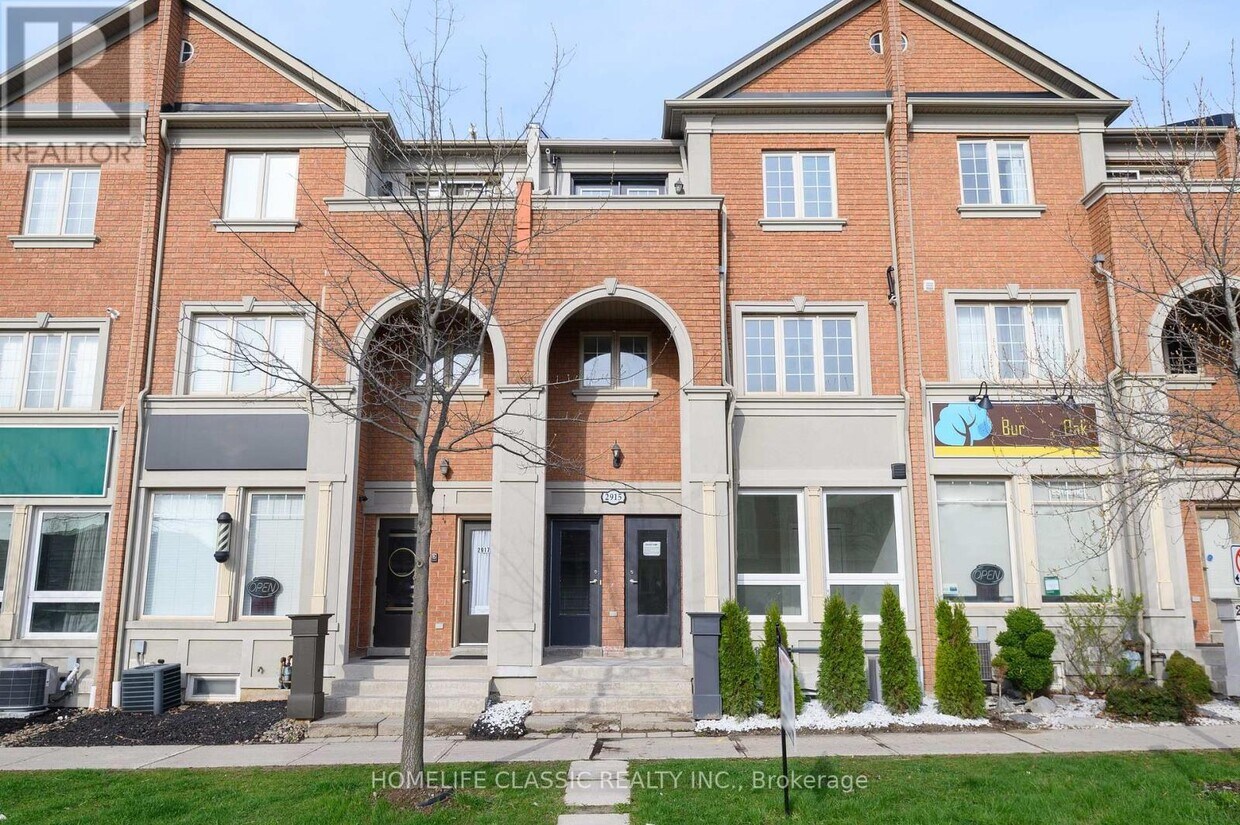 Primary Photo - 2915 Bur Oak Ave