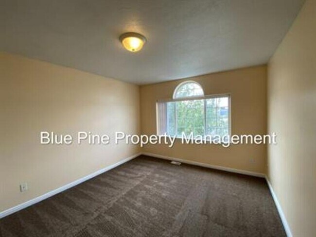 Foto del edificio - 2488 Prospect Dr