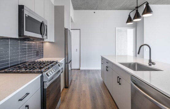 Foto del edificio - 1111 W Carroll Ave