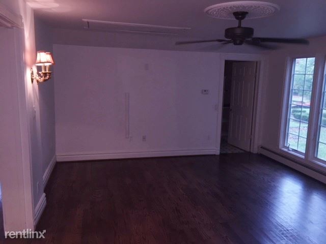 Foto del edificio - 5560 Franklin Rd