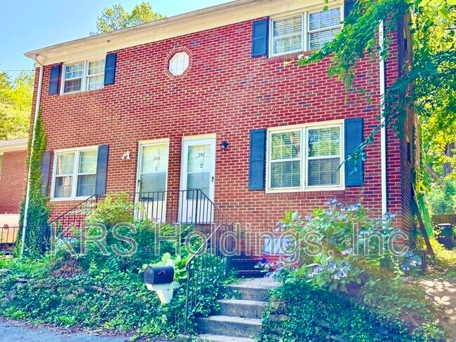 Foto del edificio - 252 Old Lynchburg Rd