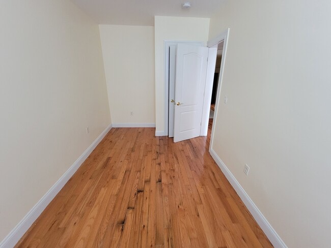 Building Photo - 403 Avenue C
