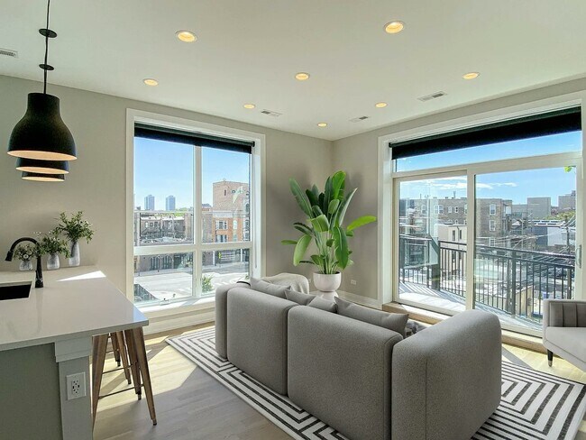 Foto del edificio - 1050.3 W Cornelia Ave