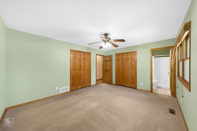 Building Photo - 3611 Fawn Grove