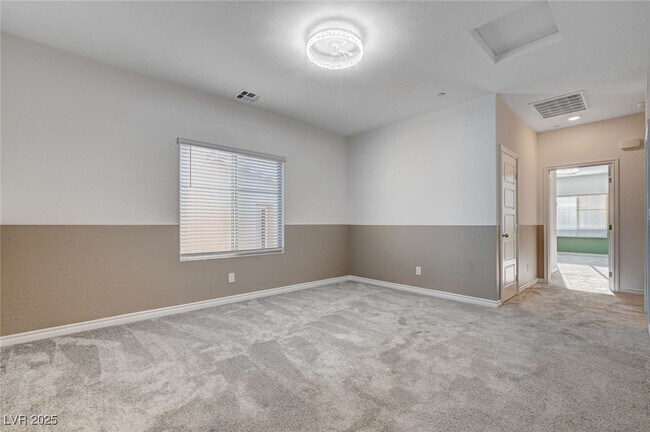 Foto del edificio - 600 Carriage Hill Dr