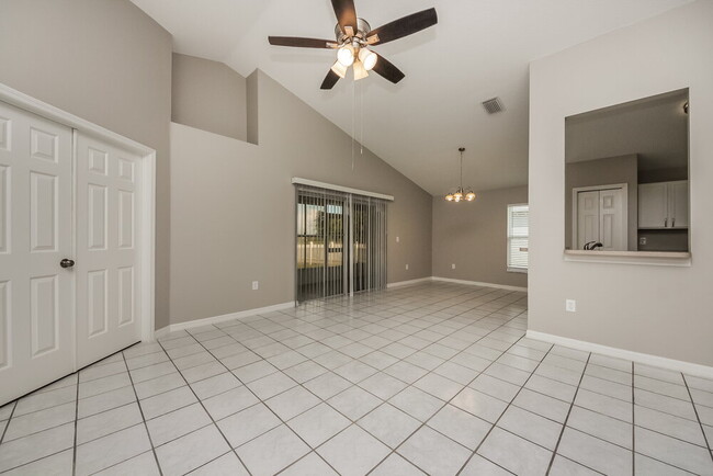 Foto del edificio - 1853 Wimbledon St