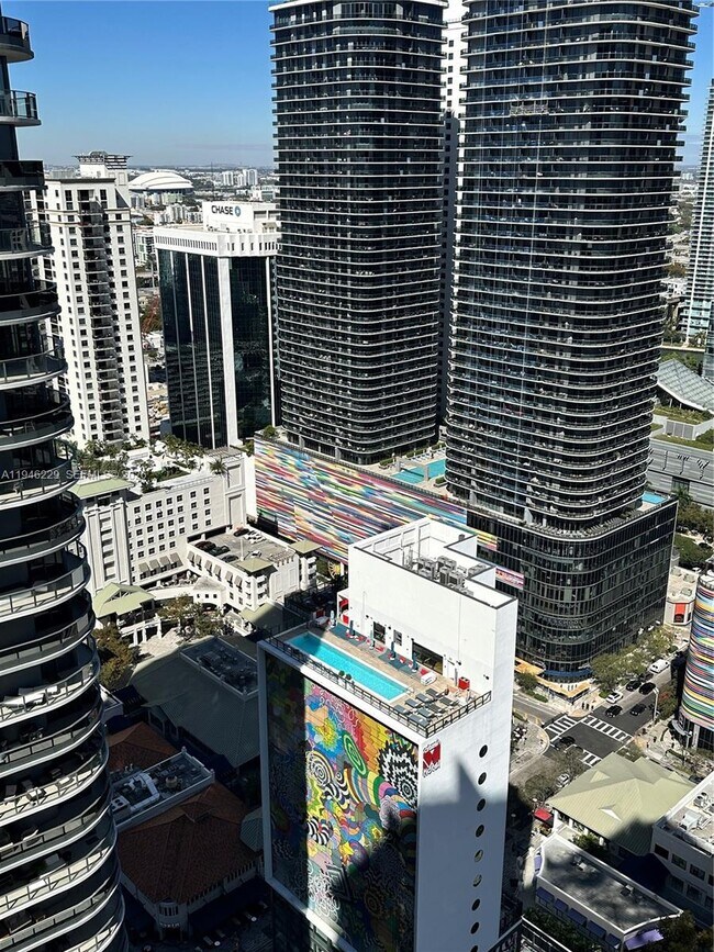Building Photo - 1010 Brickell Ave