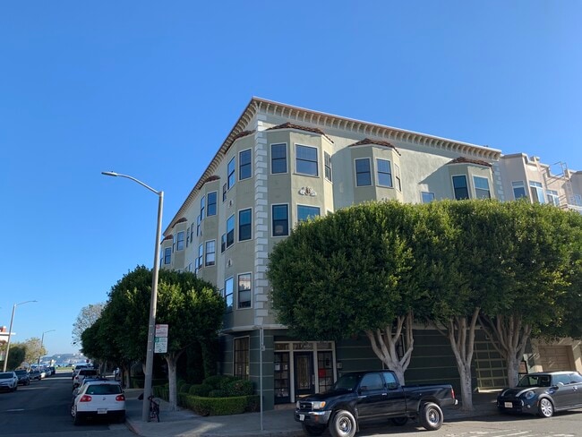 Building - 400 Avila St