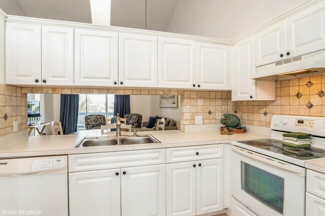 Foto del edificio - 1637 NE Nautical Pl