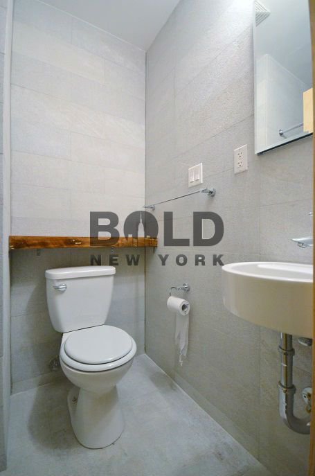 Building Photo - 102 Bayard St