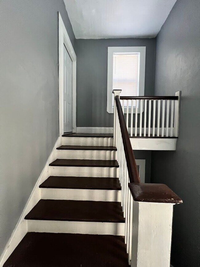 Foto del edificio - MOVE IN READY