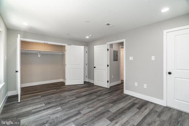 Building Photo - 1223 Leopard St