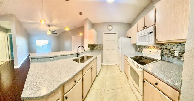 Foto del edificio - 5451 Vineland Rd