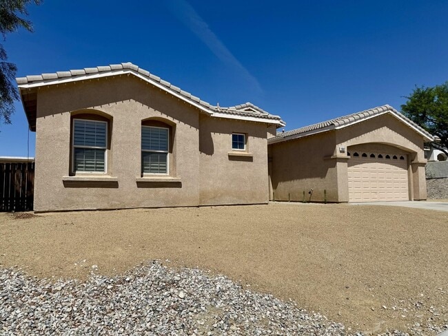Building Photo - 13697 Mountain Top Dr