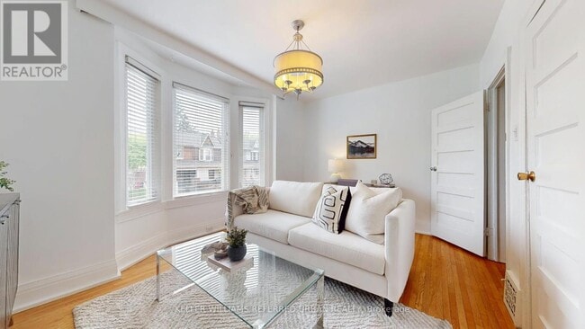 Building Photo - 266 Highfield Rd