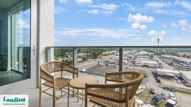 Foto del edificio - 1950 Mayfair St