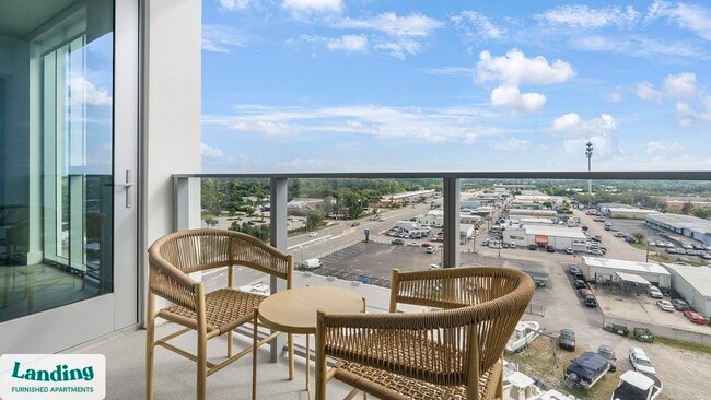 Building Photo - 1950 Mayfair St