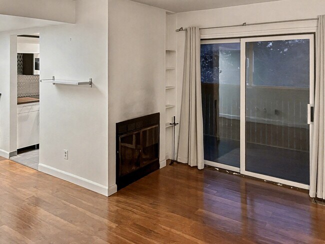 Foto del edificio - 7252 Foxridge Cir