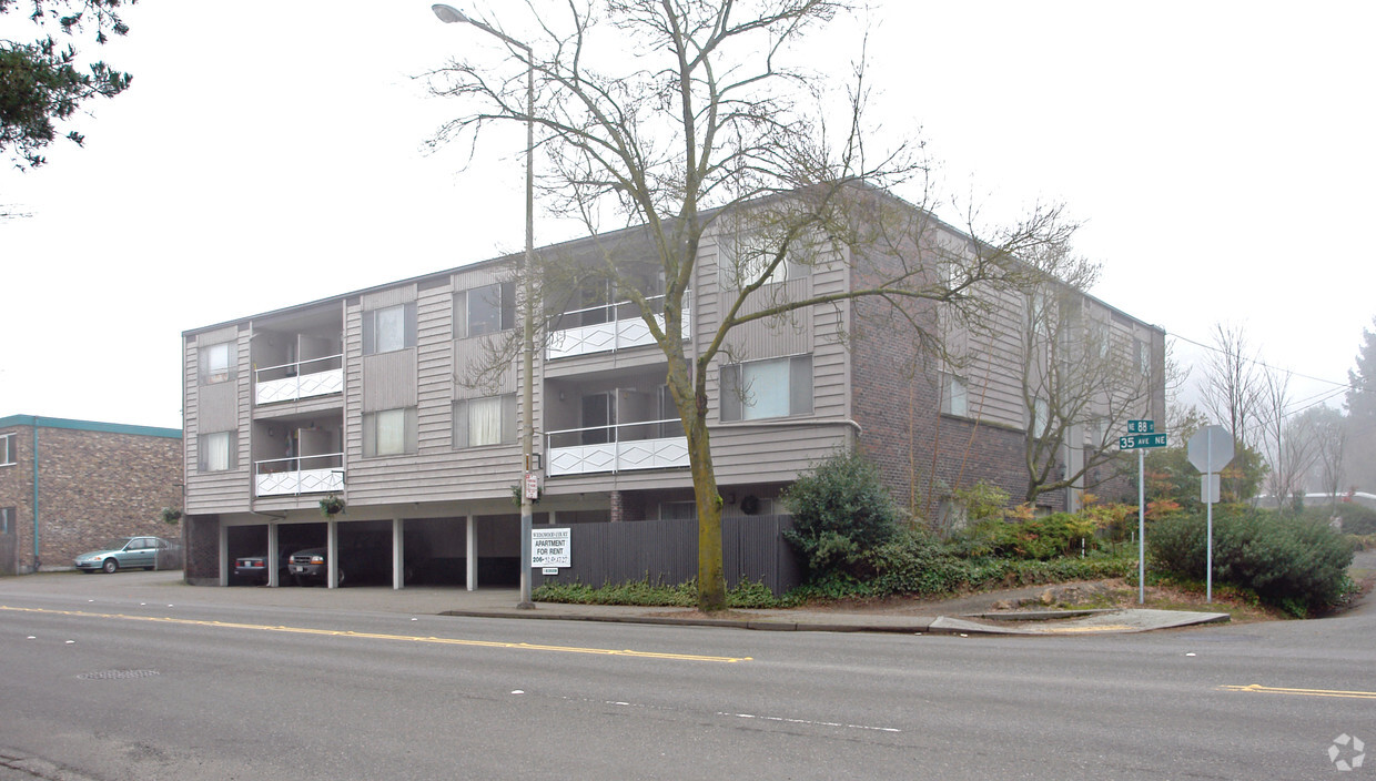 Primary Photo - Wedgewood Apartments