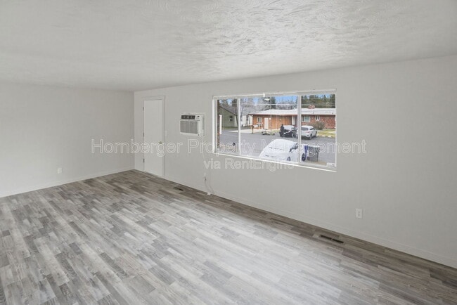 Foto del edificio - 9715 N Stevens St