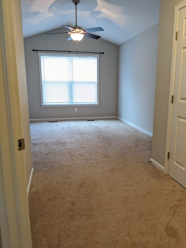 Building Photo - 1517 Meadowbrook Blvd