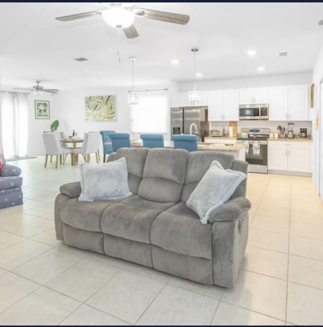 Photo - 1522 SE Flintlock Rd House