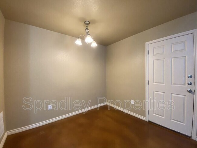Building Photo - 1571 Chance Ct