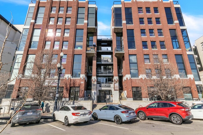 Building Photo - 360 W 300 S