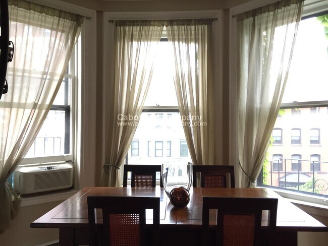 Foto del edificio - 185 Beacon St