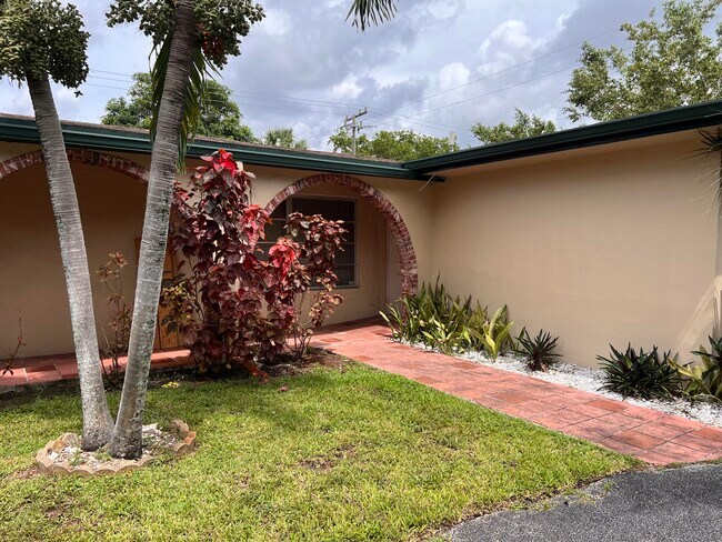 Foto del edificio - 7201 NW 15th St