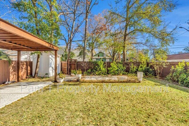 Foto del edificio - 1716 Reynolds St