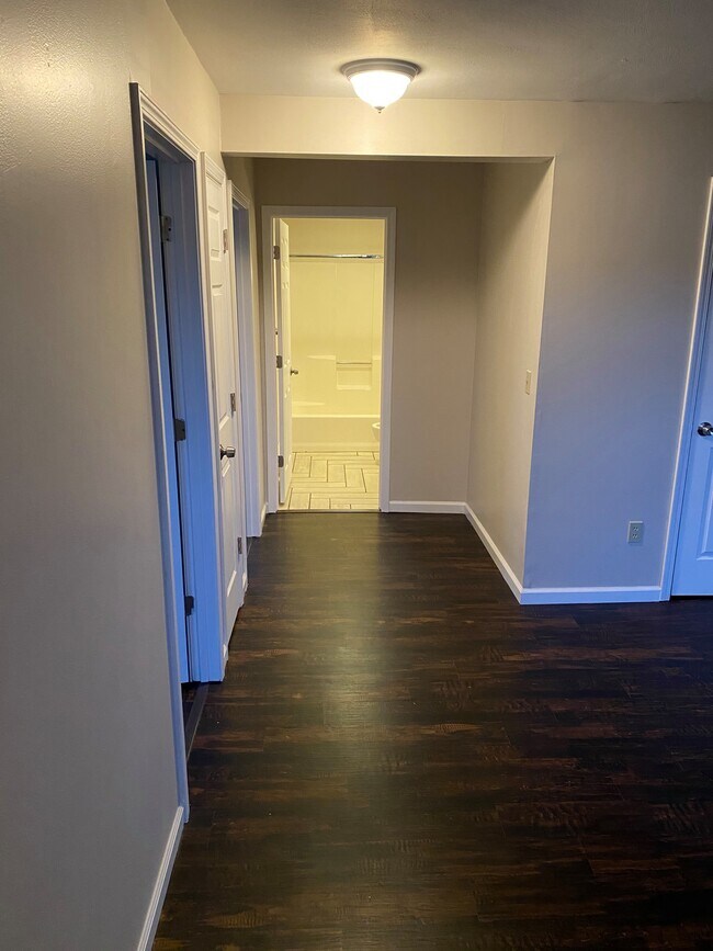 18 Green Acres Dr, Central Square, NY 13036 Apartments Central Square