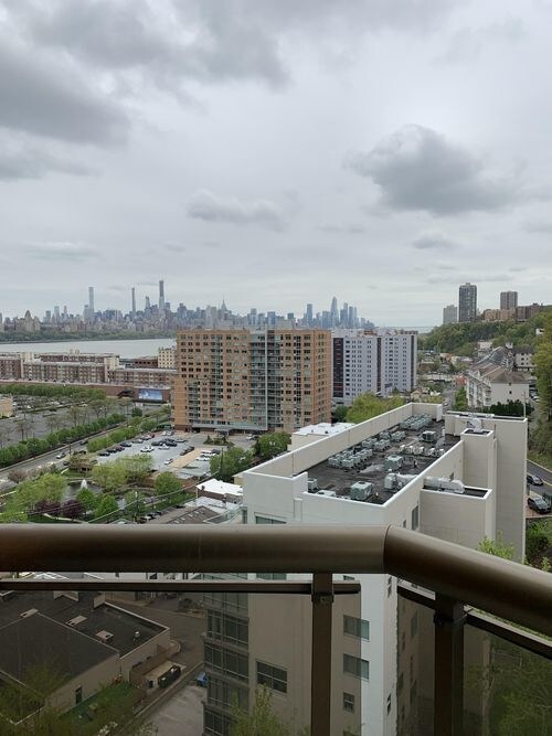 1710 Daibes Ct Unit 1710, Edgewater, NJ 07020 Apartment for Rent in