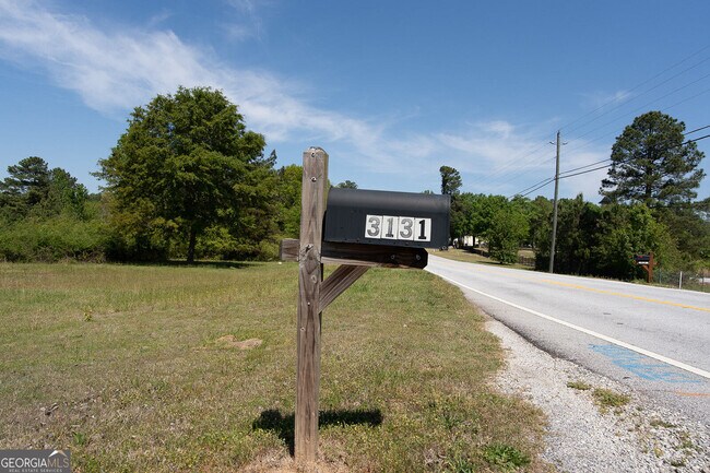 Foto del edificio - 3131 Langley Rd SW