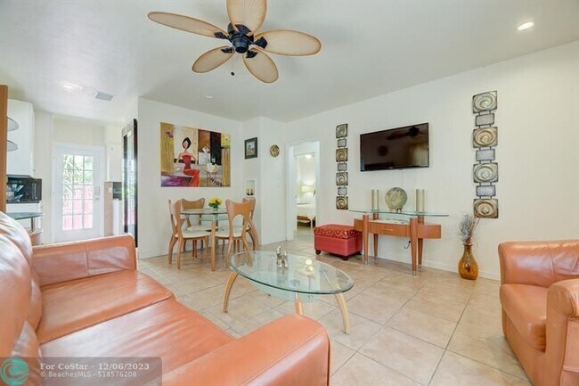 Foto del edificio - 1136 NE 17th Way