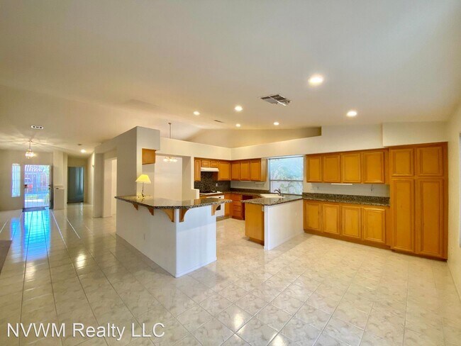 Building Photo - 3 br, 2.5 bath House - 3065 Emerald Wind St