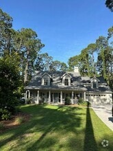 Building Photo - 5 Bridle Ct