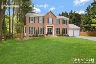 Building Photo - 555 Brightview Dr