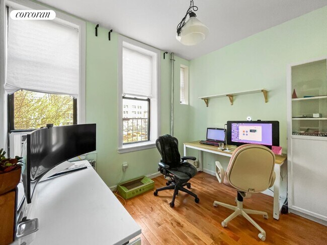 Foto del edificio - 1380 DeKalb Ave