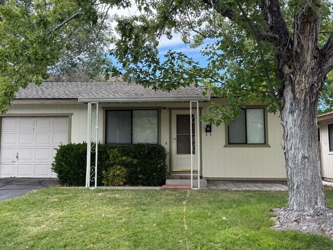 Foto del edificio - 3679 Grant Dr
