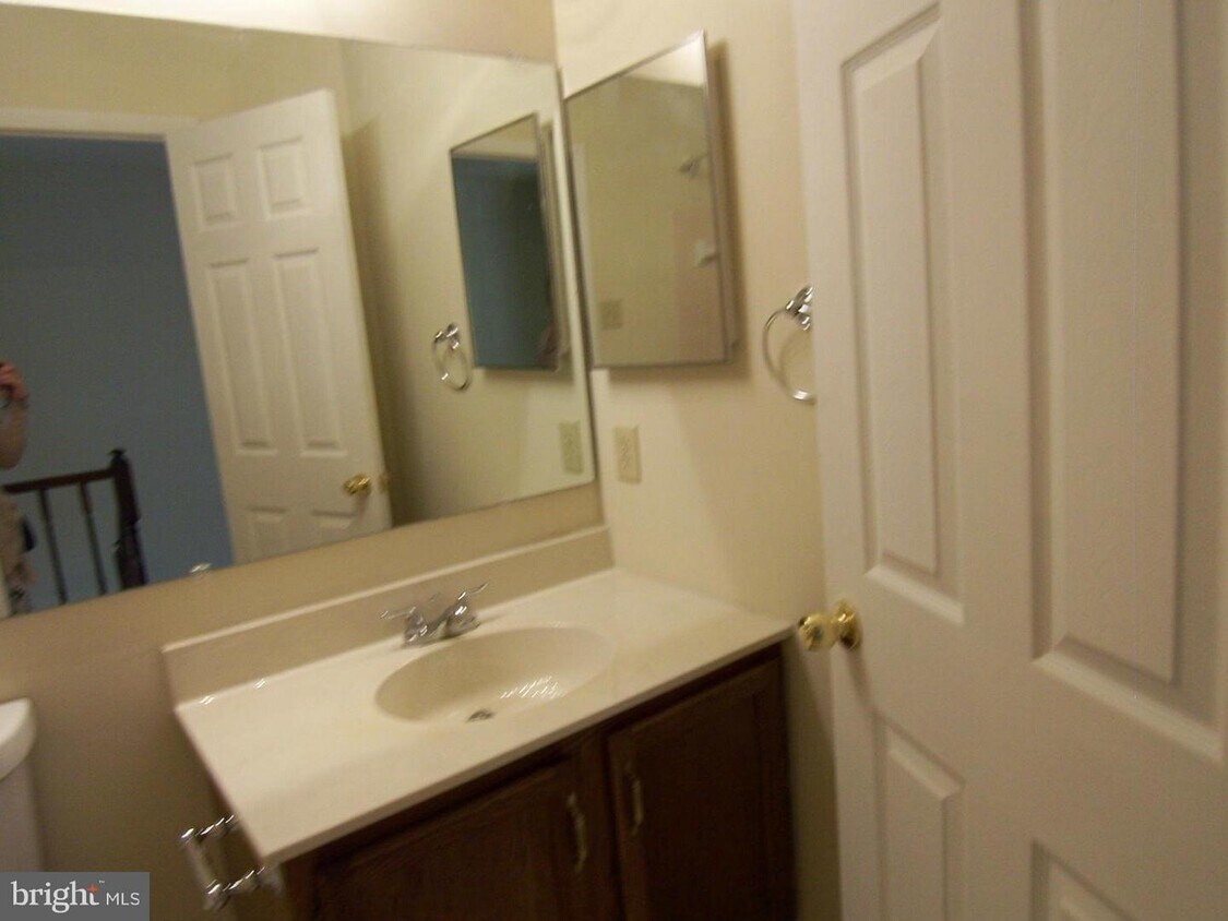 Primary Photo - 3204 Rock Creek Ct