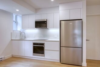 Building Photo - 10 Rosemount