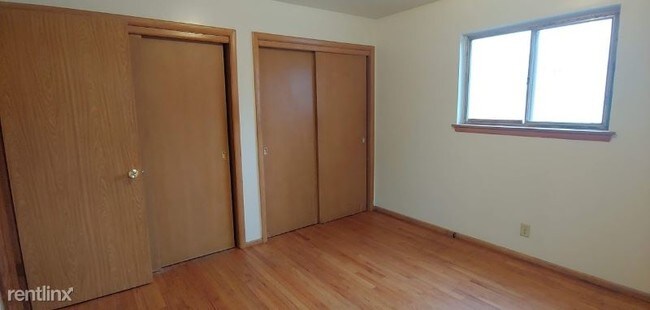 Foto del edificio - 8511 W Mill Rd