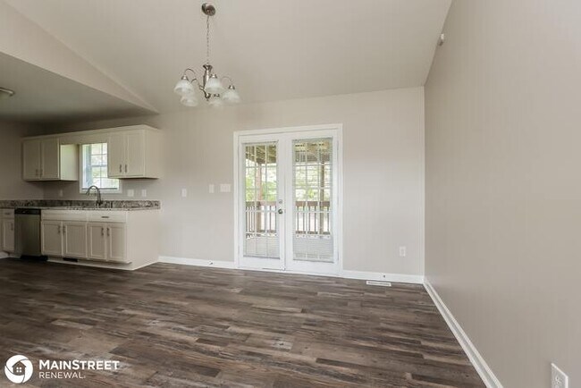Building Photo - 421 Malibu Canyon Dr