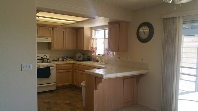 Building Photo - 7450 Indio Ave