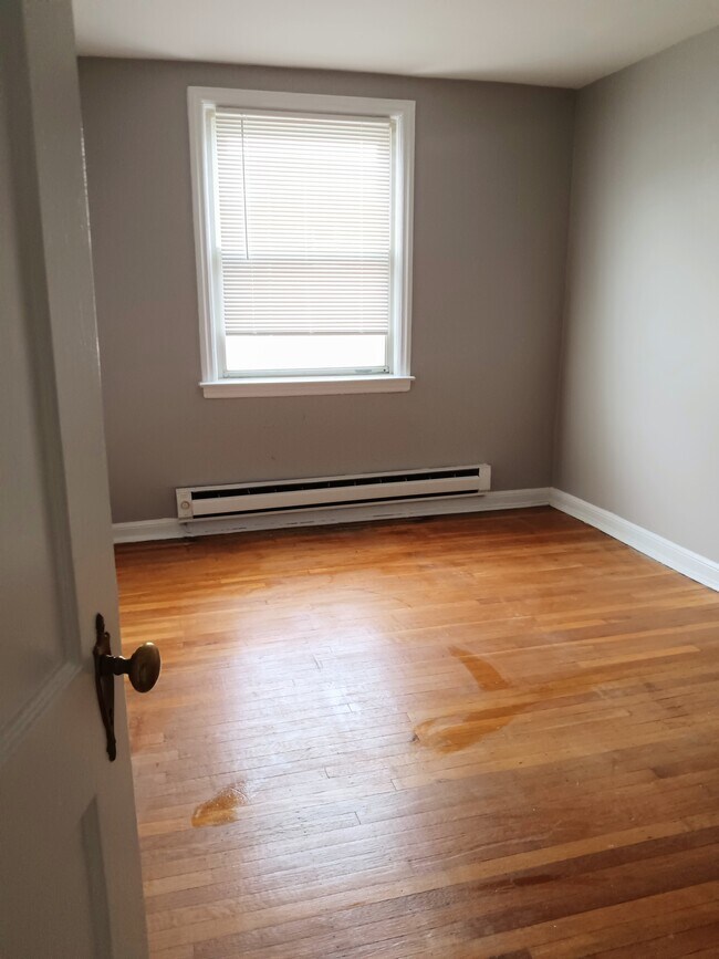 2321-haverford-rd-unit-2-d-ardmore-pa-19003-apartments-in-ardmore