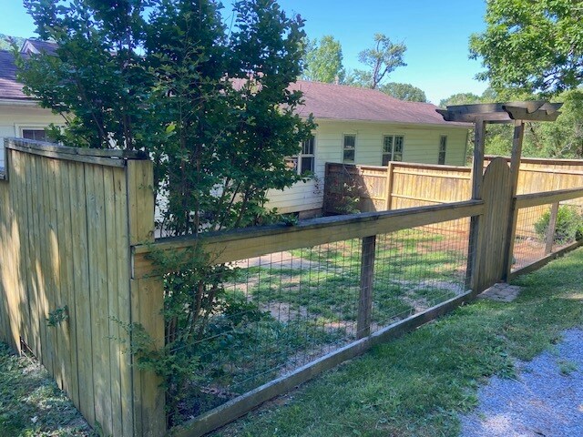 Foto del edificio - 3774 Cherokee Rd