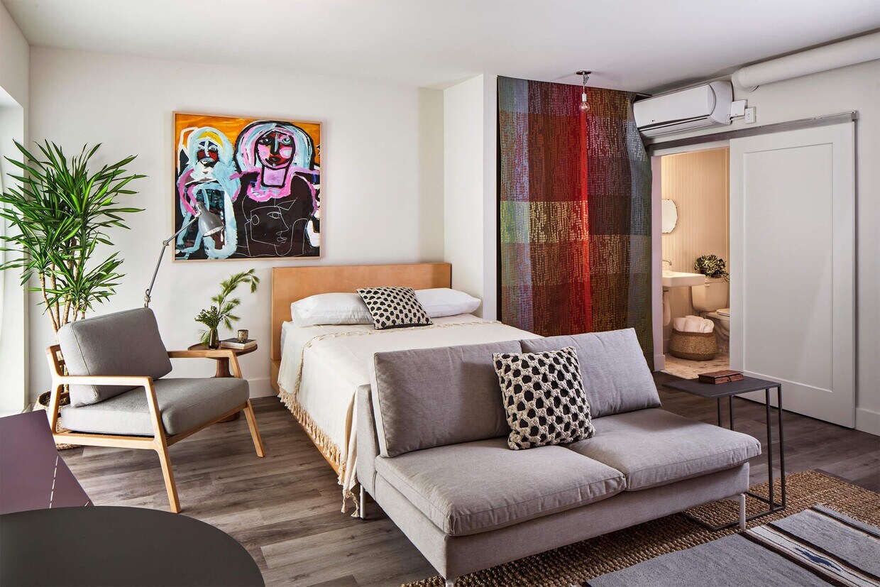 Treehouse Hollywood Apartments in Los Angeles, CA