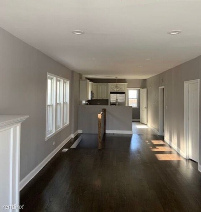 Building Photo - 3 br, 2 bath House - 8240 S Chappel Ave